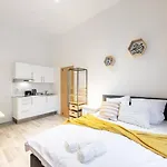 Romantic Old Town Studio